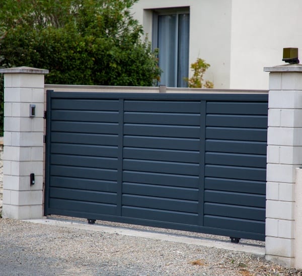 Reliable aluminum gate repair service