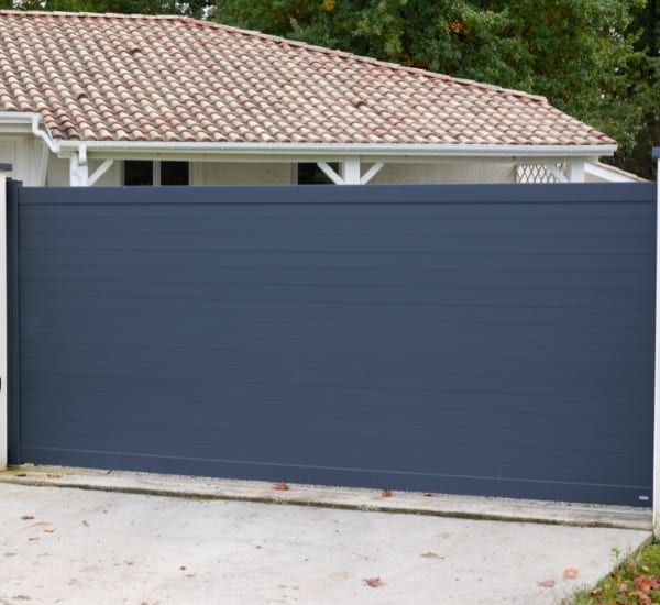 Modern contemporary gate