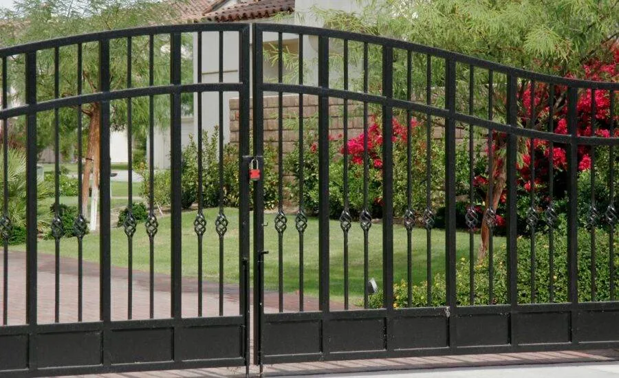 Gate Repair vs Replacement