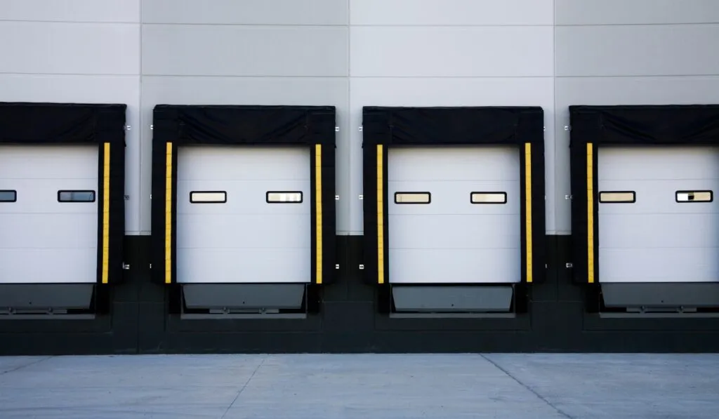 choosing dock seals or dock shelters