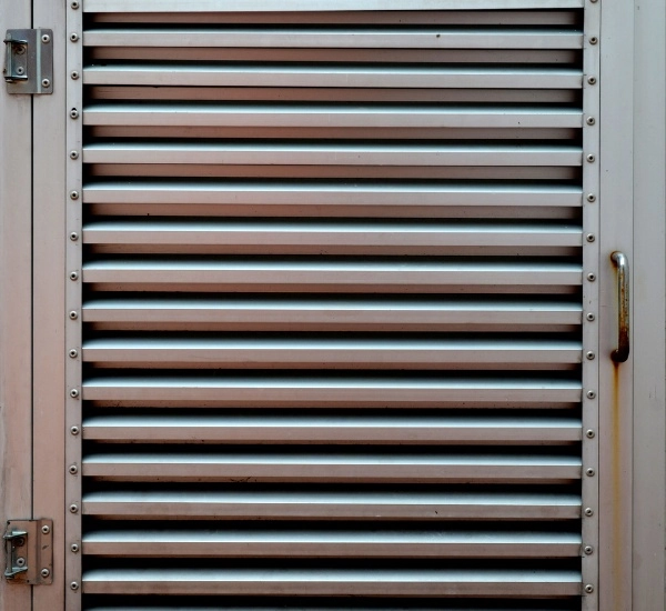 Modern steel gate design