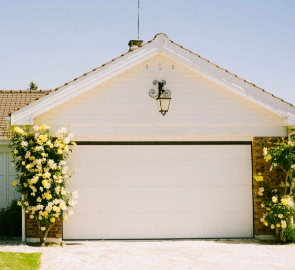 Garage hinge tightening service